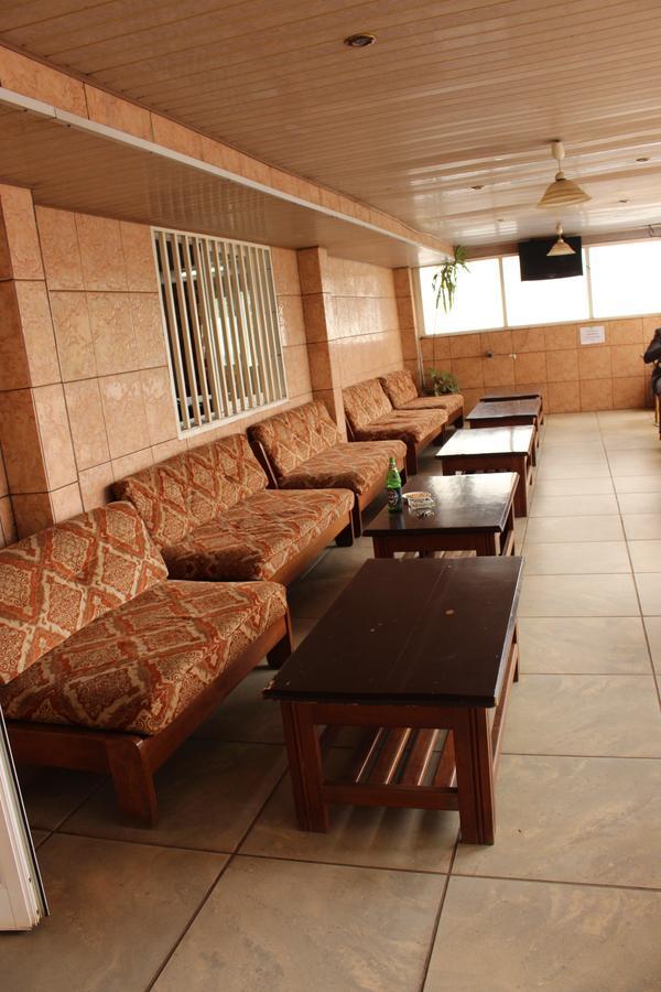 Meumi Palace Yaounde Luaran gambar
