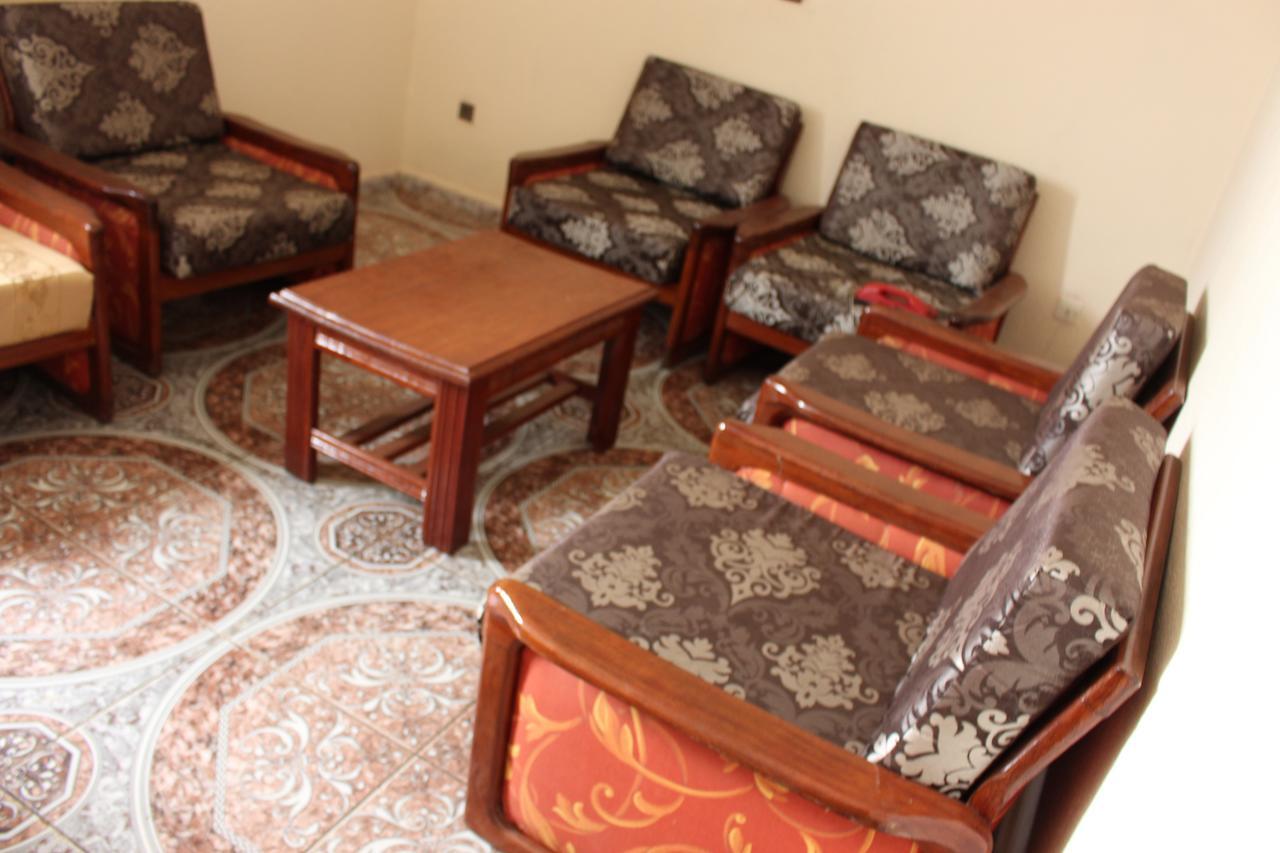 Meumi Palace Yaounde Luaran gambar